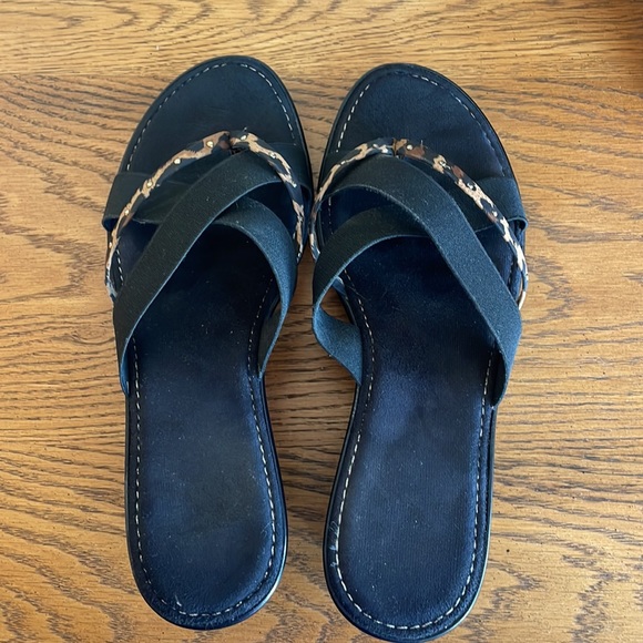 Italian Shoe Maker Black/Leopard Wedge - Picture 5 of 6